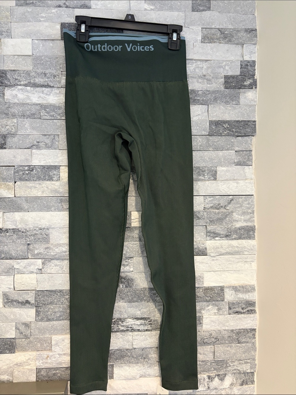 Outdoor Voices women's seamless ribbed 7/8 leggings new with tags size xsmall